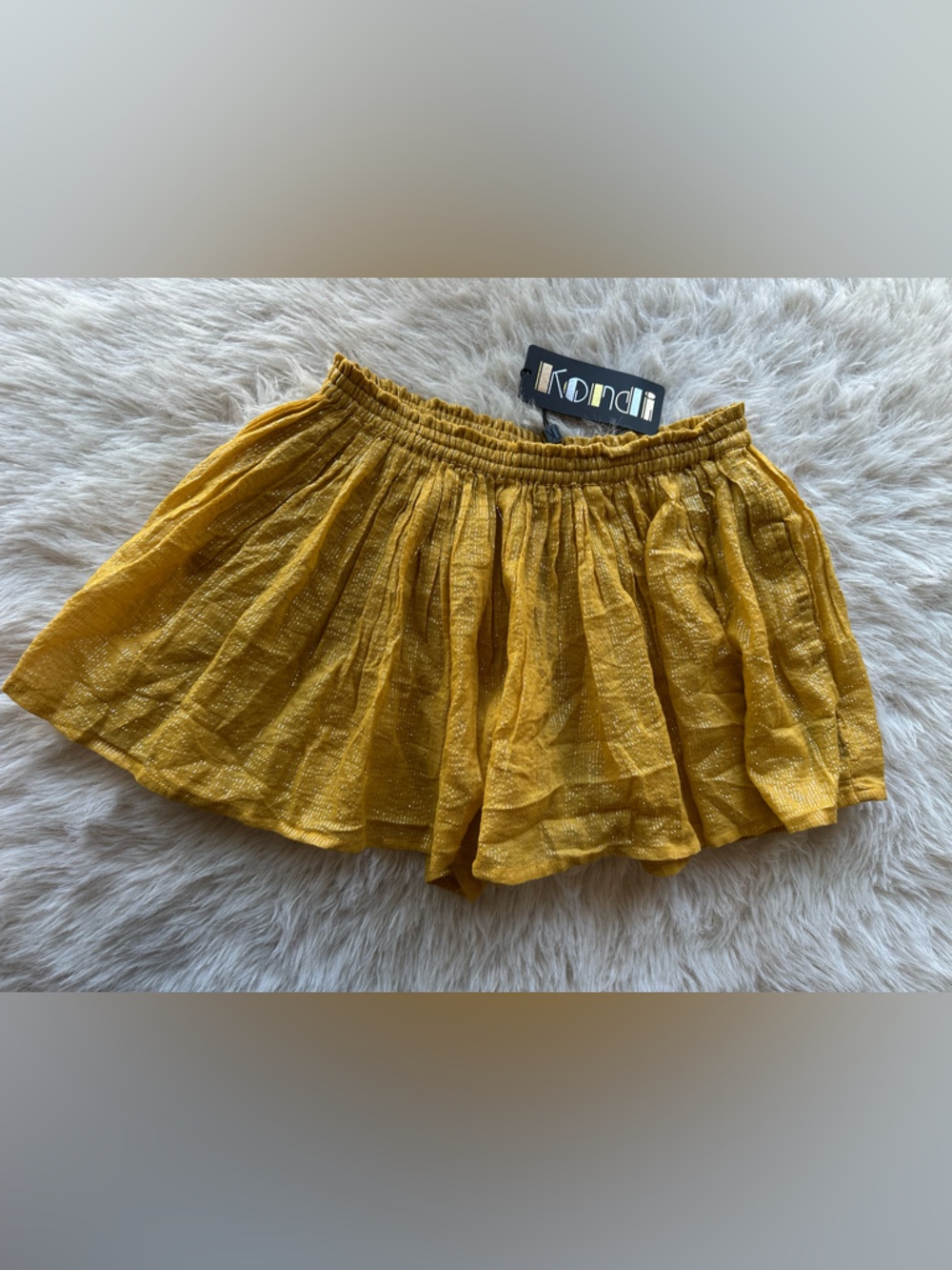 Suzi Kondi Metallic Mustard Gold Gathered Skirt looking shorts with pockets XS-S
